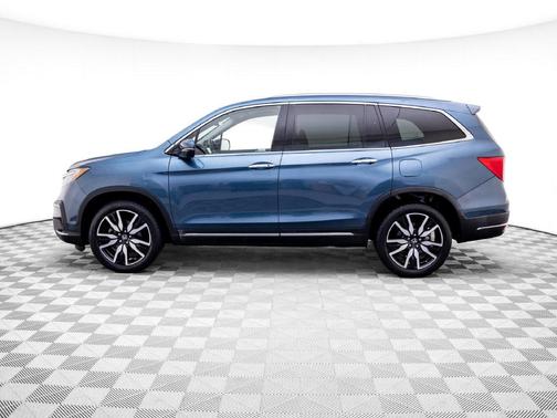 Steel Sapphire Metallic 2019 Honda Pilot Touring 8-Passenger