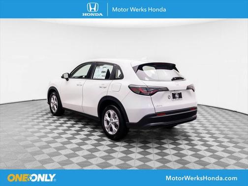 2025 Honda HR-V LX