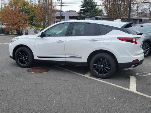 2025 Acura RDX 