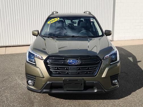 Autumn Green Metallic 2023 Subaru Forester Premium