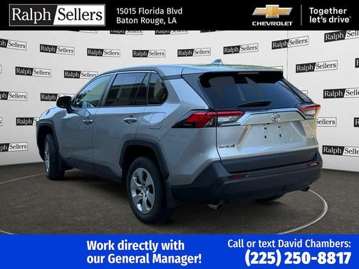 2022 Toyota RAV4 LE