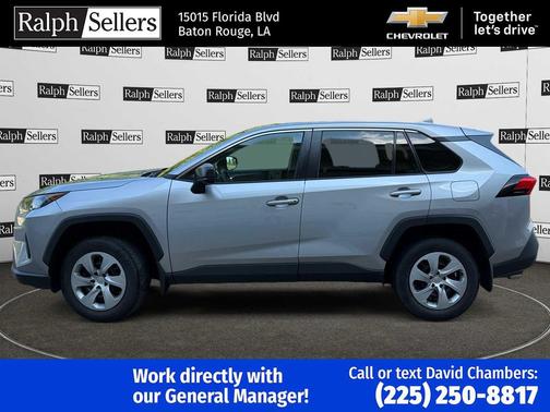 2022 Toyota RAV4 LE