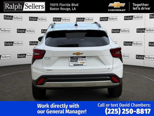 2025 Chevrolet Trax LT