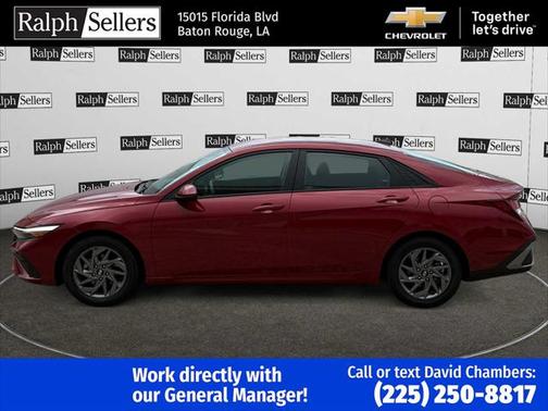2024 Hyundai ELANTRA SEL