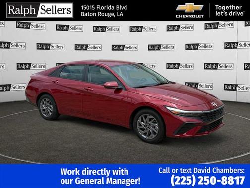 2024 Hyundai ELANTRA SEL
