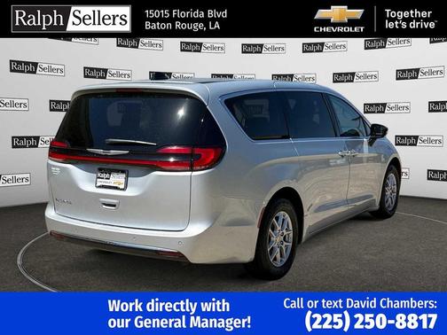 2024 Chrysler Pacifica Touring L