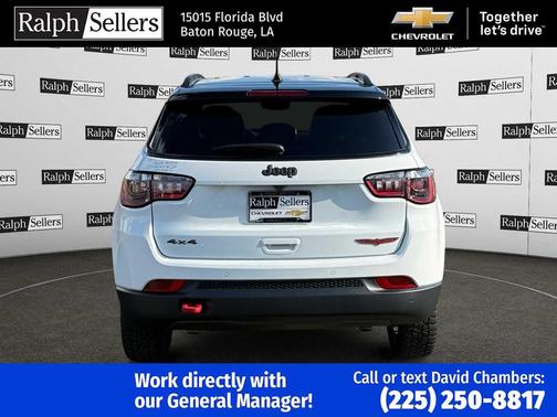 Bright White Clearcoat 2025 Jeep Compass Trailhawk