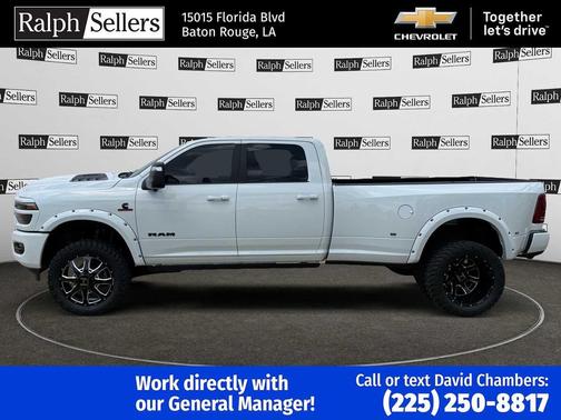 Bright White Clearcoat 2026 RAM 3500 Laramie Crew Cab 4x4 8' Box