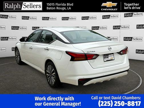 White 2025 Nissan Altima SV FWD
