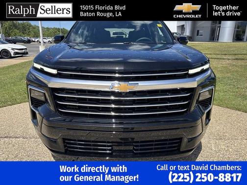 Mosaic Black Metallic 2026 Chevrolet Traverse High Country