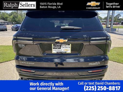 Mosaic Black Metallic 2026 Chevrolet Traverse High Country