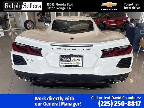 Arctic White 2026 Chevrolet Corvette Stingray w/2LT