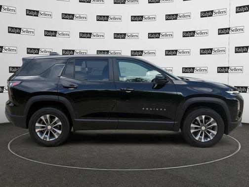 Mosaic Black Metallic 2026 Chevrolet Equinox 1LT
