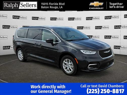 2023 Chrysler Pacifica Touring L