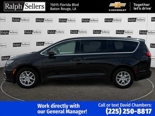 2023 Chrysler Pacifica Touring L