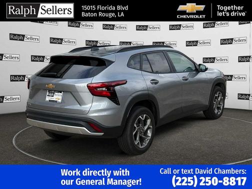 2025 Chevrolet Trax LT