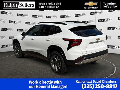 2025 Chevrolet Trax LT