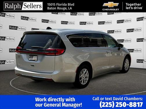 2023 Chrysler Pacifica Touring L
