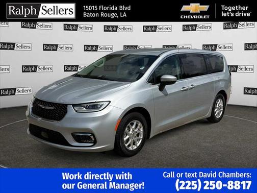 2023 Chrysler Pacifica Touring L
