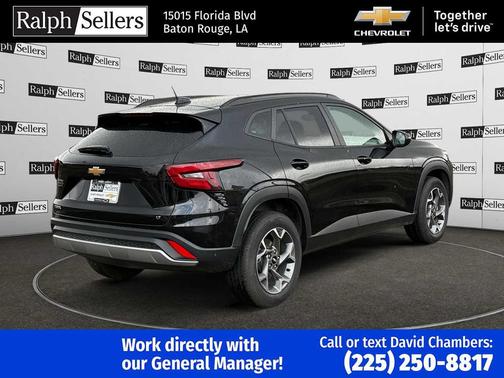 2025 Chevrolet Trax LT