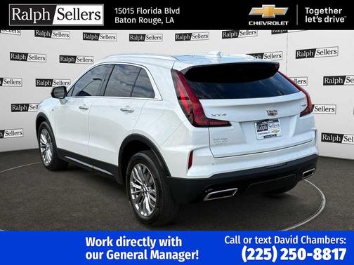 Crystal White Tricoat 2024 Cadillac XT4 Premium Luxury