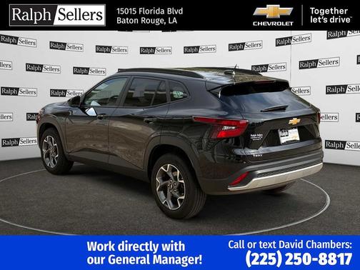 2025 Chevrolet Trax LT