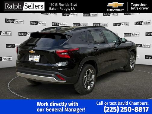 2025 Chevrolet Trax LT