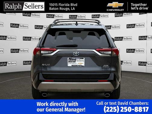 2022 Toyota RAV4 Hybrid SE