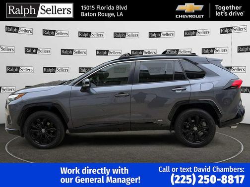 2022 Toyota RAV4 Hybrid SE