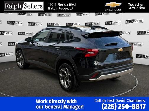 2025 Chevrolet Trax LT