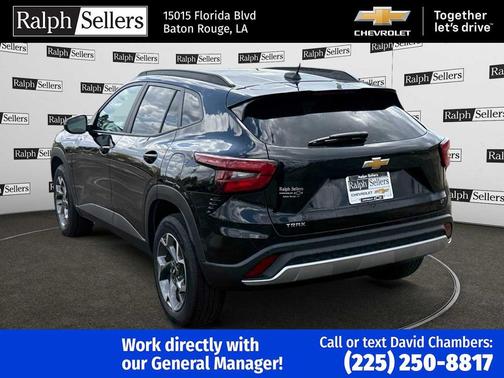 2025 Chevrolet Trax LT