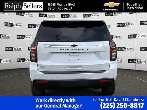 2023 Chevrolet Suburban LT