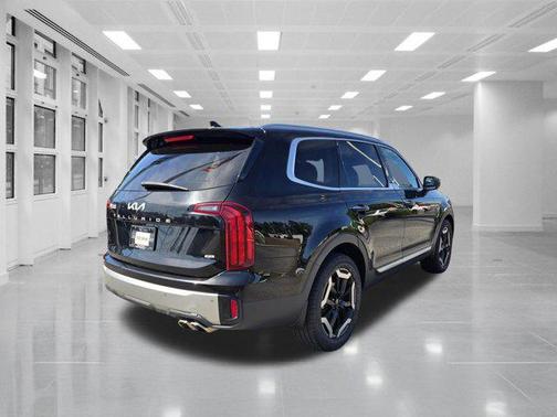 Ebony Black 2023 Kia Telluride S