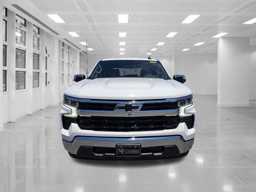 Summit White 2026 Chevrolet Silverado 1500 LT
