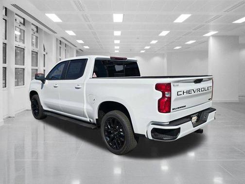 Summit White 2026 Chevrolet Silverado 1500 RST
