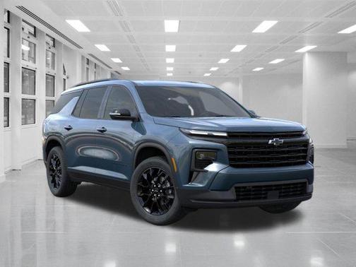 Lakeshore Blue Metallic 2026 Chevrolet Traverse LT