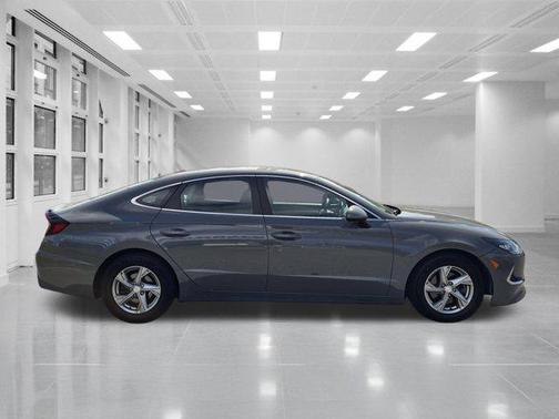 2020 Hyundai SONATA SE