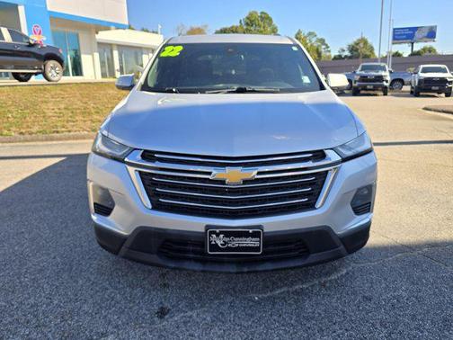 2022 Chevrolet Traverse LT Cloth