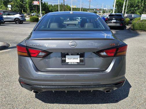 2024 Nissan Altima SR FWD