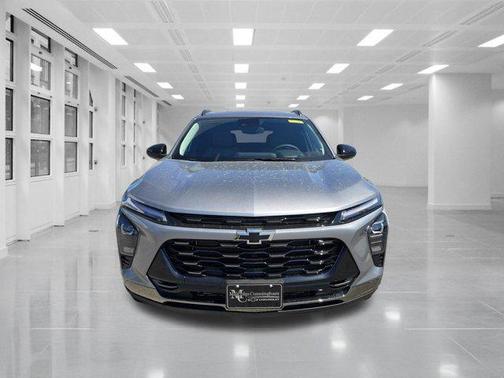 Sterling Gray Metallic 2026 Chevrolet Trax FWD ACTIV