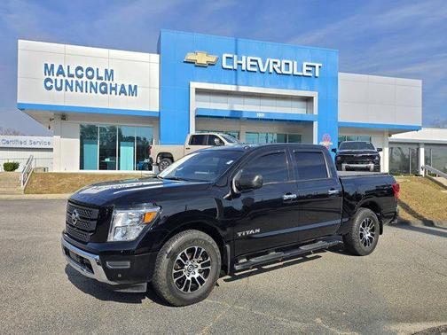 2021 Nissan Titan SV