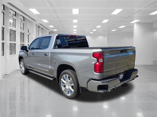Sterling Gray Metallic 2026 Chevrolet Silverado 1500 High Country