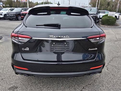 2023 Maserati Levante Modena