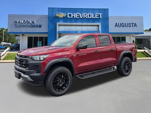Radiant Red Tintcoat 2026 Chevrolet Colorado Trail Boss