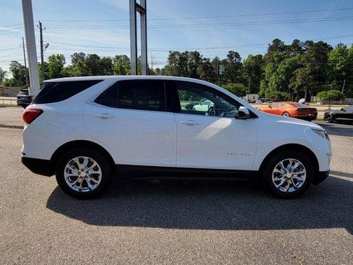 Photo 4 of 28 of 2020 Chevrolet Equinox 1LT