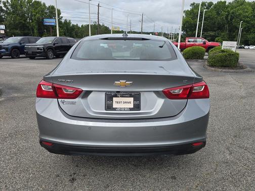 Sterling Gray Metallic 2024 Chevrolet Malibu FWD 1LT