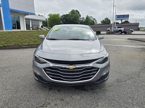 Sterling Gray Metallic 2024 Chevrolet Malibu FWD 1LT