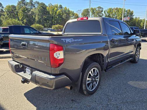 2018 Toyota Tundra SR5