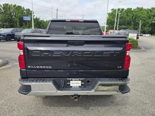 Dark Ash Metallic 2023 Chevrolet Silverado 1500 LT