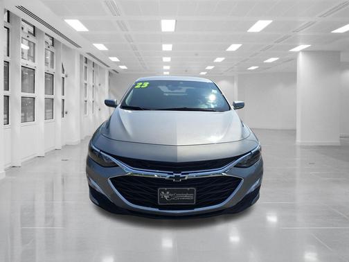 Sterling Gray Metallic 2023 Chevrolet Malibu FWD RS